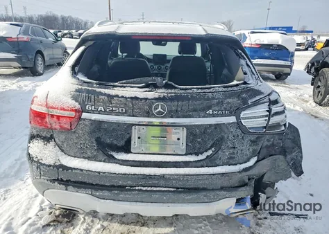 2019 Mercedes-Benz Gla 250 4Matic z USA, uszkodzony, nr VIN WDCTG4GB5KJ551927